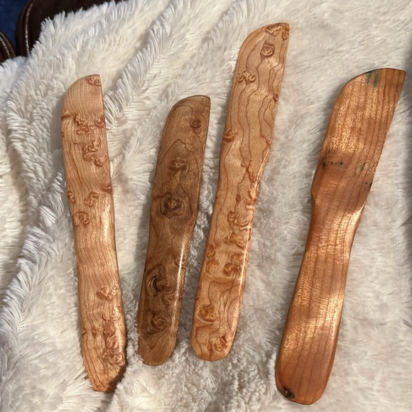 Handcrafted Wooden Butter Knives - Picture 3 of 6